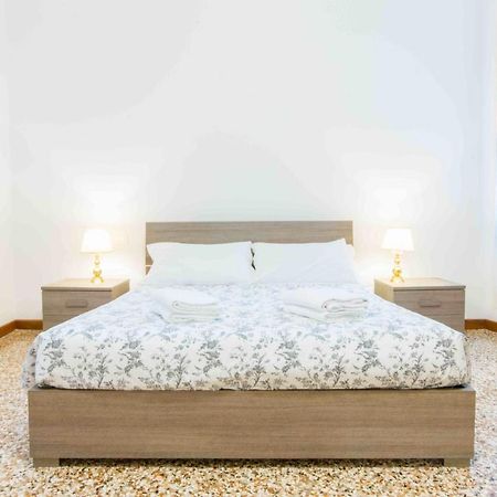 Ca Cicogna Air Conditioning And Fast Wifi, Central Location Apartment 威尼斯 外观 照片